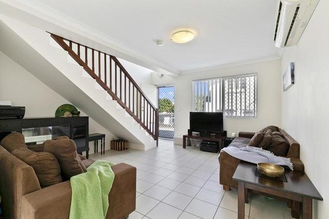 2/49 Merthyr Road, QLD 4005