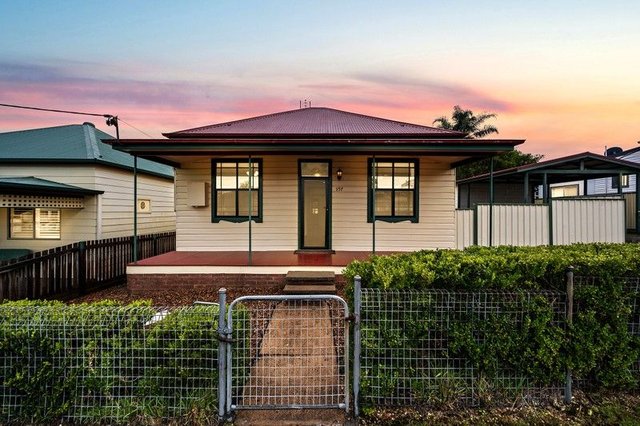 157 Maitland  Street, NSW 2327