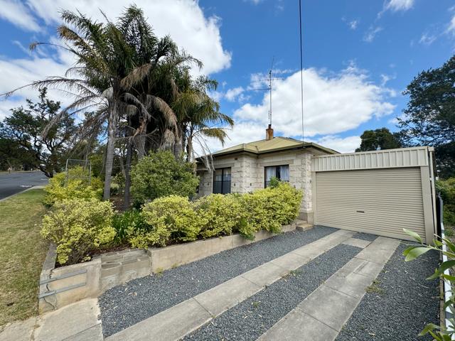 22 Memorial Drive, SA 5271