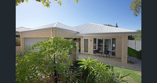 4/6 Valley Road, WA 6210