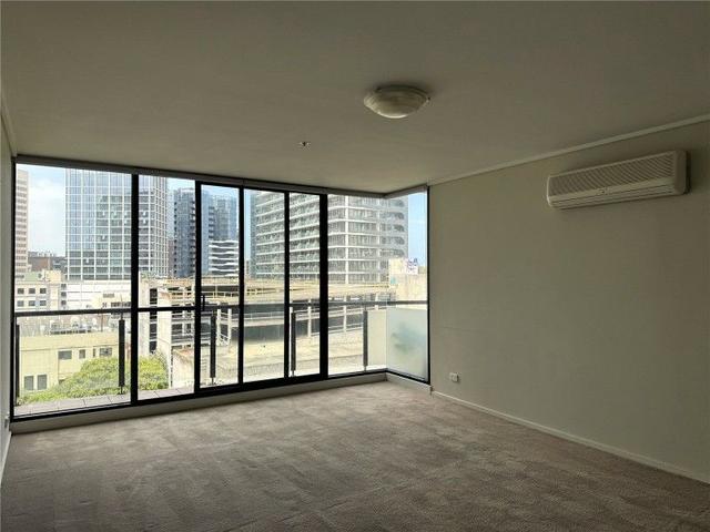 608/28 Bank Street, VIC 3205