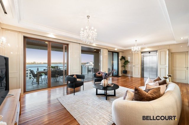 8A/73 Mill Point Road, WA 6151
