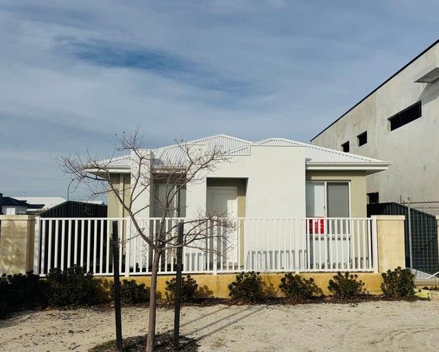 2 Toro Street, WA 6055