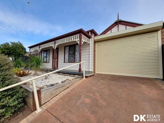 33 Silver Gum St, VIC 3024