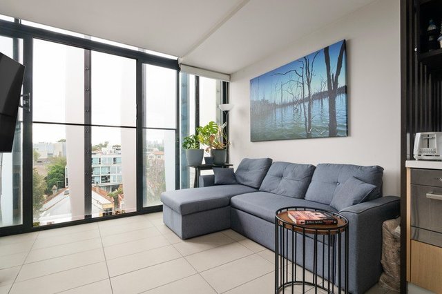 402/7 Belford Street, VIC 3182