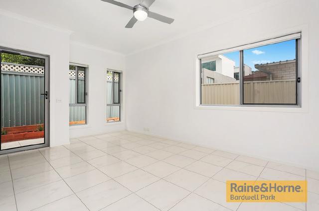 6a Unwin Street, NSW 2207