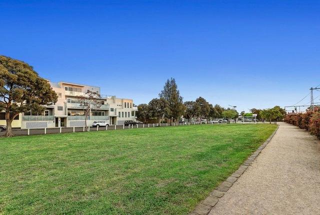 102/11 Woods Street, VIC 3013