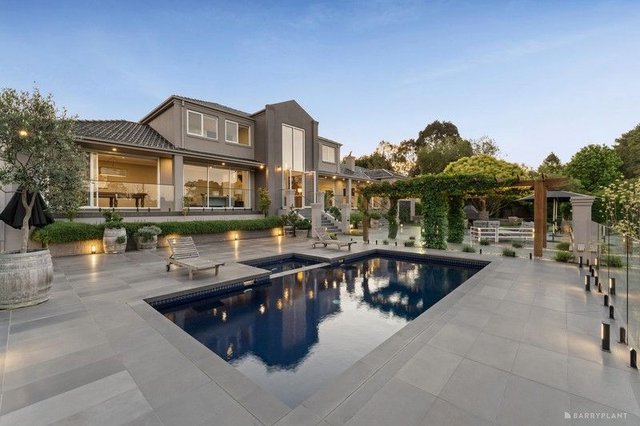 10 Oxford Close, VIC 3106