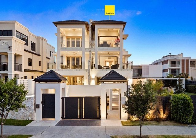 2/56 Woodroffe Avenue, QLD 4217