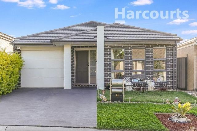 41 Coral Flame Circuit, NSW 2557