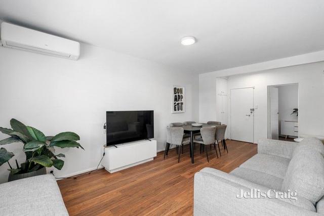 2/11-13 Llaneast St, VIC 3143