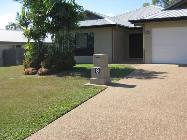 8 Minaret Way, QLD 4814