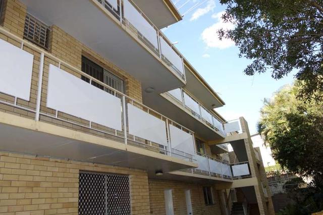 1/22 Holland Street, QLD 4066