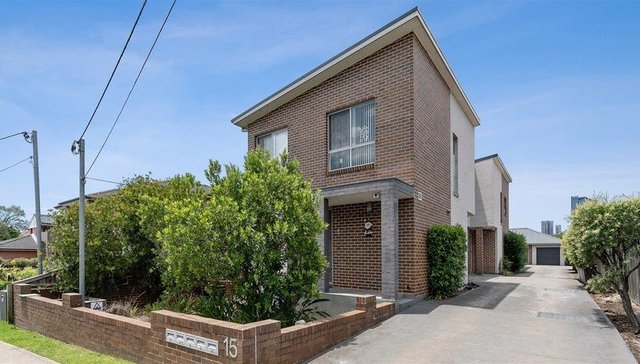 2/15 Broxbourne Street, NSW 2145