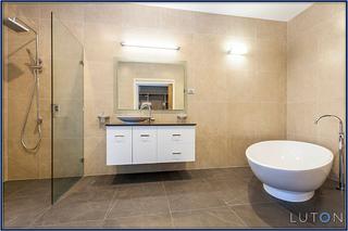 Master Ensuite (2013-01-16)