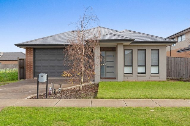 184 Wallara Waters Blvd, VIC 3756