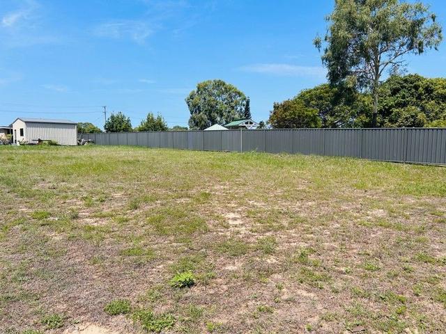 10 Pangola Street, QLD 4850