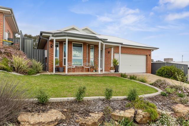 93 Brooklyn Drive, NSW 2650