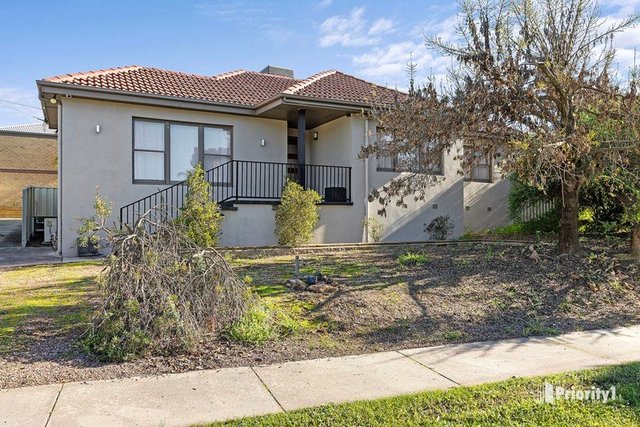 79 Maple  Street, VIC 3555