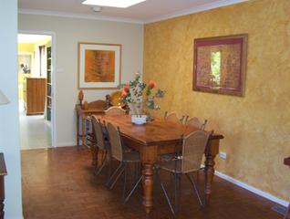 Dining (2003-12-01)