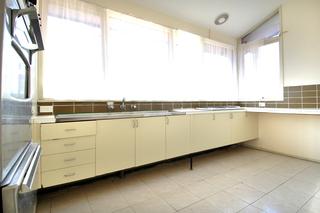 Kitchen (2006-09-01)