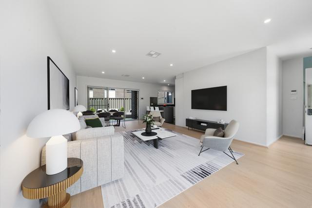 4/17 Billabong Street, ACT 2617