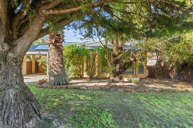 10 Huxley Court, WA 6111