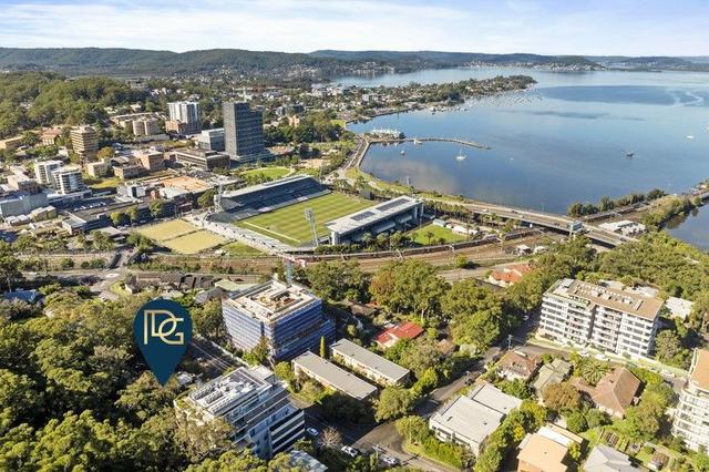 Level 3, 5/78 Donnison Street West, NSW 2250