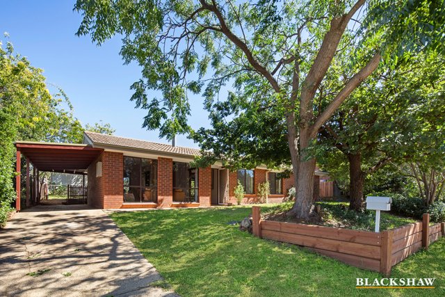 6 McArthur Place, ACT 2615