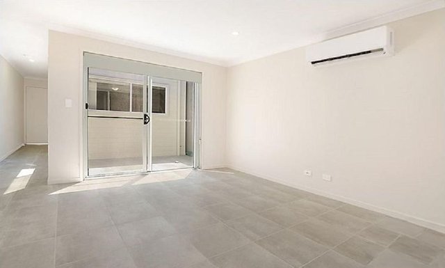 8 Cygnet St, QLD 4018