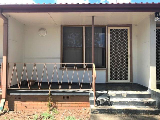11/20 Griffith St, NSW 2760