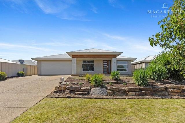 15 Paradise Drive, NSW 2650