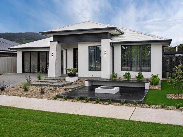 21 Freeman Crescent, VIC 3691