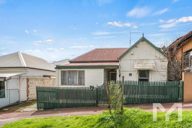 6 Marmion Street, WA 6158