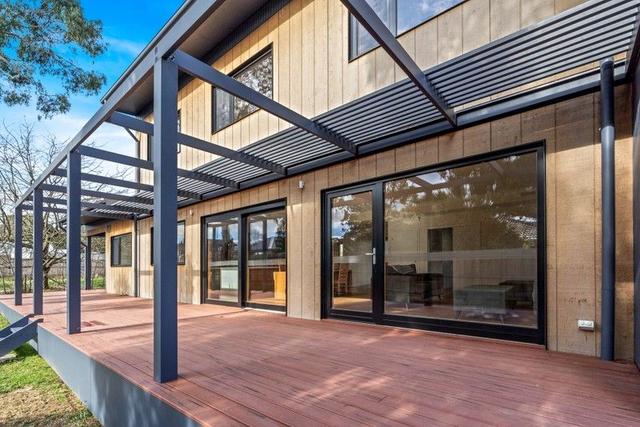 13 Snell Drive, VIC 3437