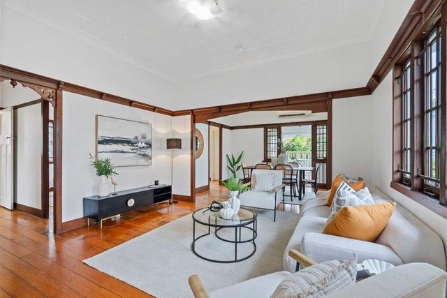 154 Ekibin Road East, QLD 4121