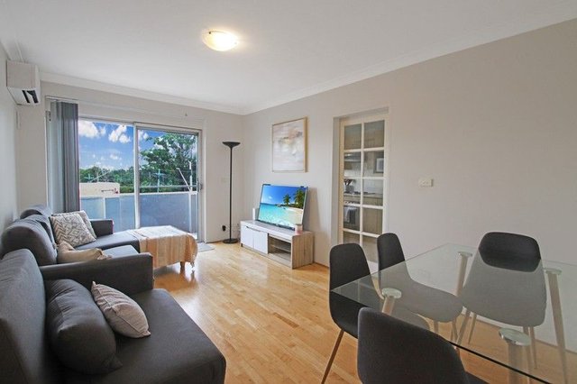 7/11 Station  Street, NSW 2117