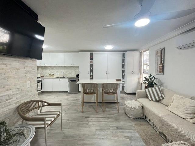 5/130 Marine Parade, QLD 4215
