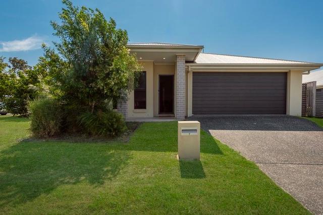 7 Spica Crescent, QLD 4209