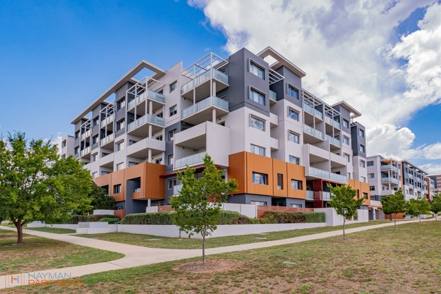45/2 Peter Cullen Way, ACT 2611