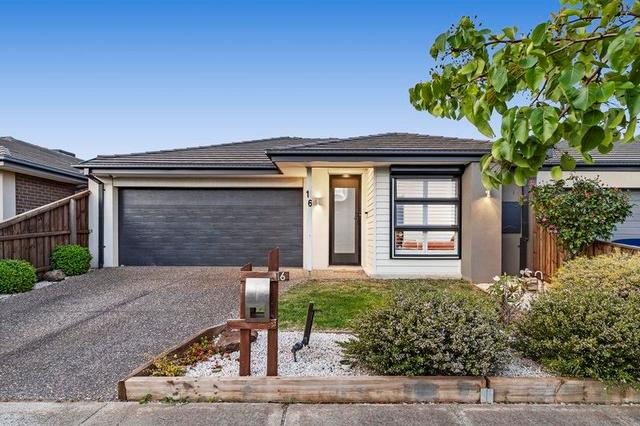 16 Eaglecrest Avenue, VIC 3336
