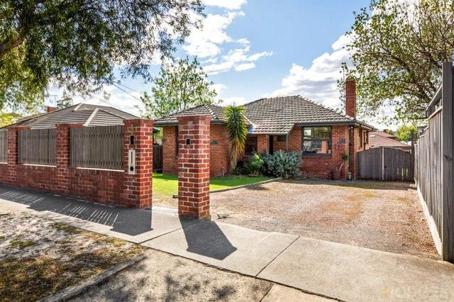 11 James Crescent, VIC 3188