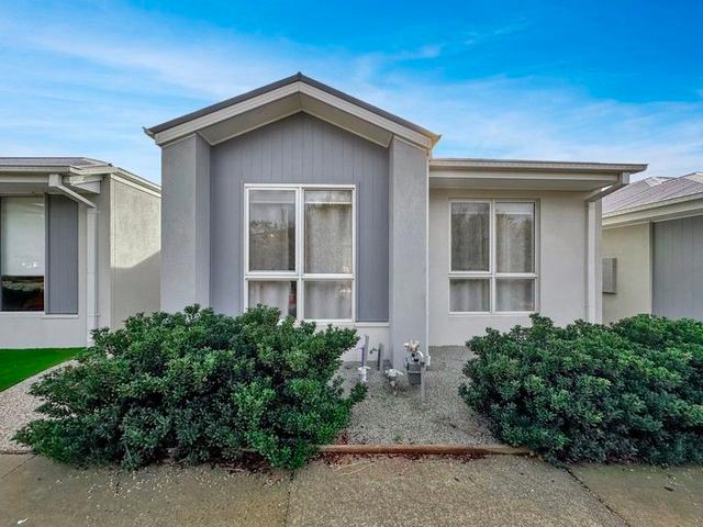 8 Plenty Walk, VIC 3217