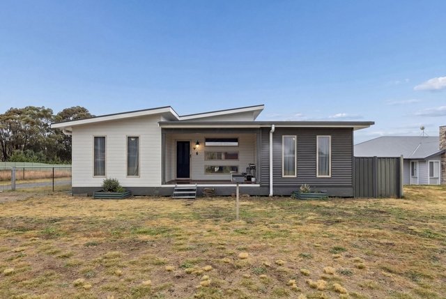 6 Lark Close, NSW 2581