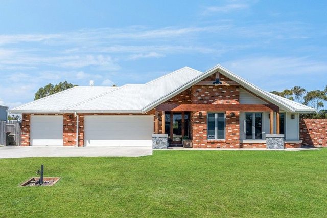 11 Pepper Drive, VIC 3332