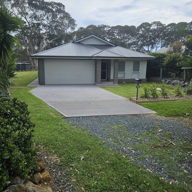 9 Gum Leaf Drive, NSW 2537