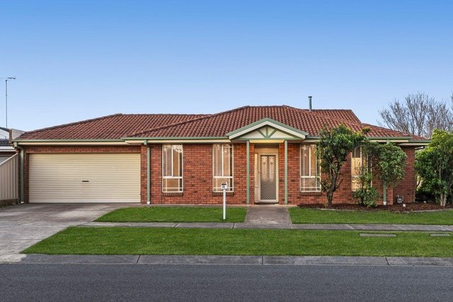 30 Truro Crescent, VIC 3038