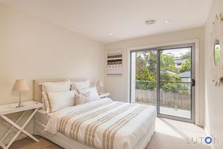 Bedroom (2015-10-14)