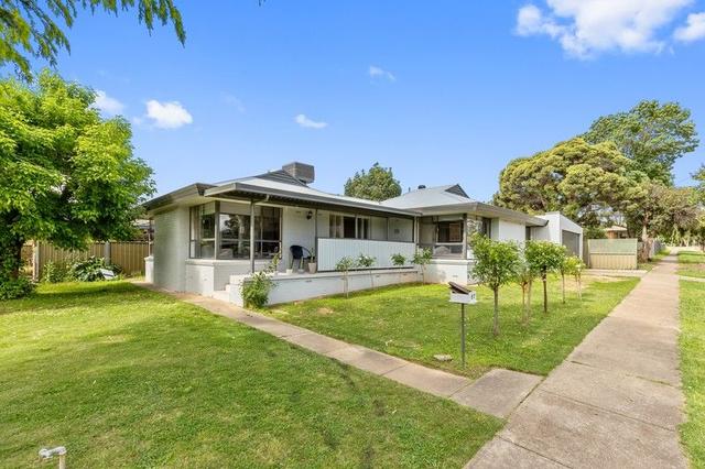67 Raye  Street, NSW 2650