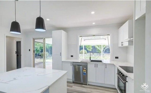 15 Rutyna Crescent, QLD 4132